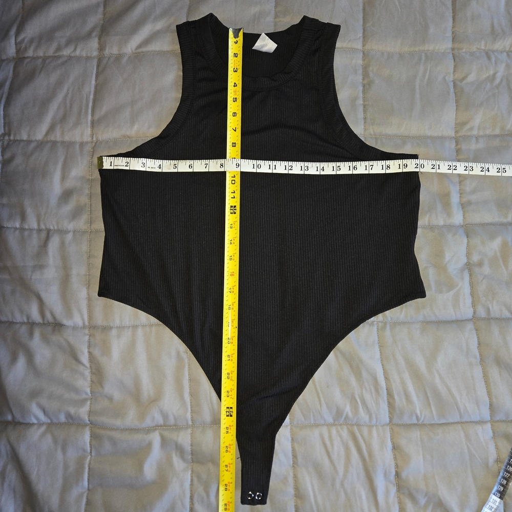 Black Ribbed Crew Neck Top - Picture 3 of 4